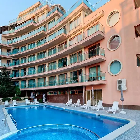 Beachfront Apartments By Marty'S Sunny Beach Exterior photo